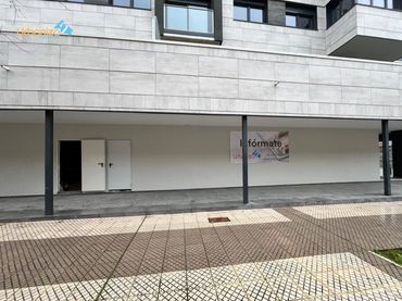 Local comercial en venda a Avenida Elvas