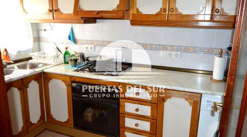 Foto 2 de Piso en venta en Calle Maestro Albéniz, El Chorrillo - El Molino, Rota