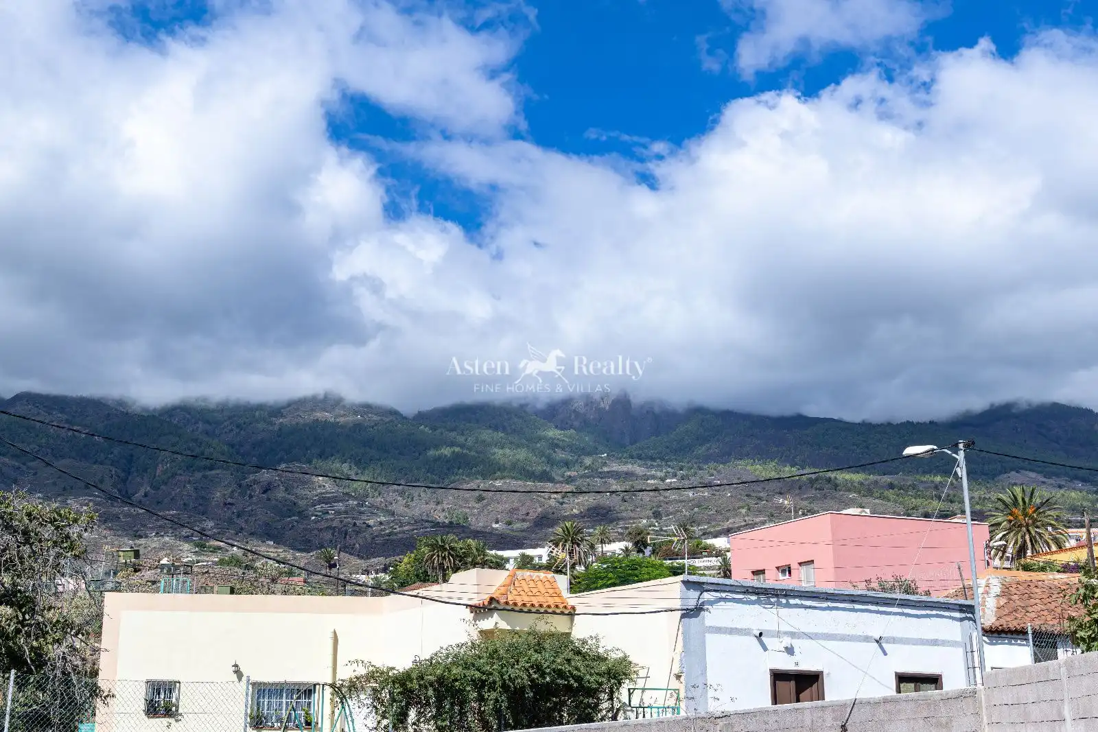 Vista exterior de Casa o chalet en venta en Centro