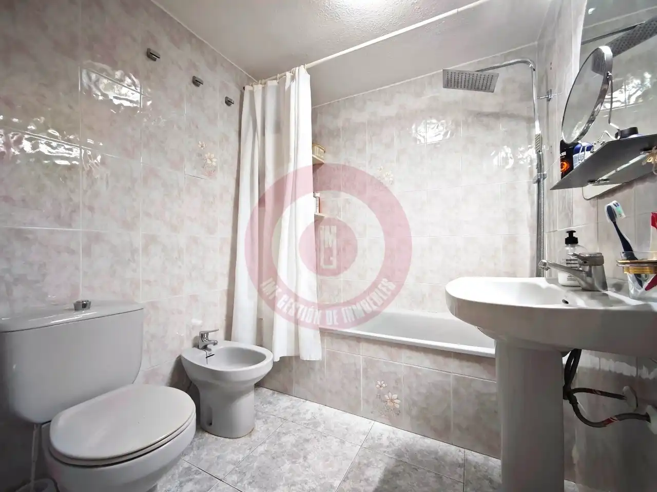 Bathroom of Houses for sale in Viñuela  with Terrace, Furnished and Balcony