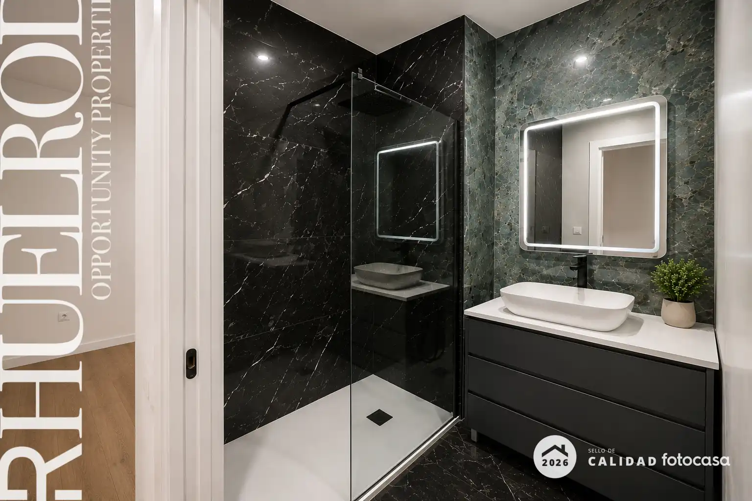 Bathroom of Flat for sale in Blanes  with Air Conditioner, Heating and Parquet flooring