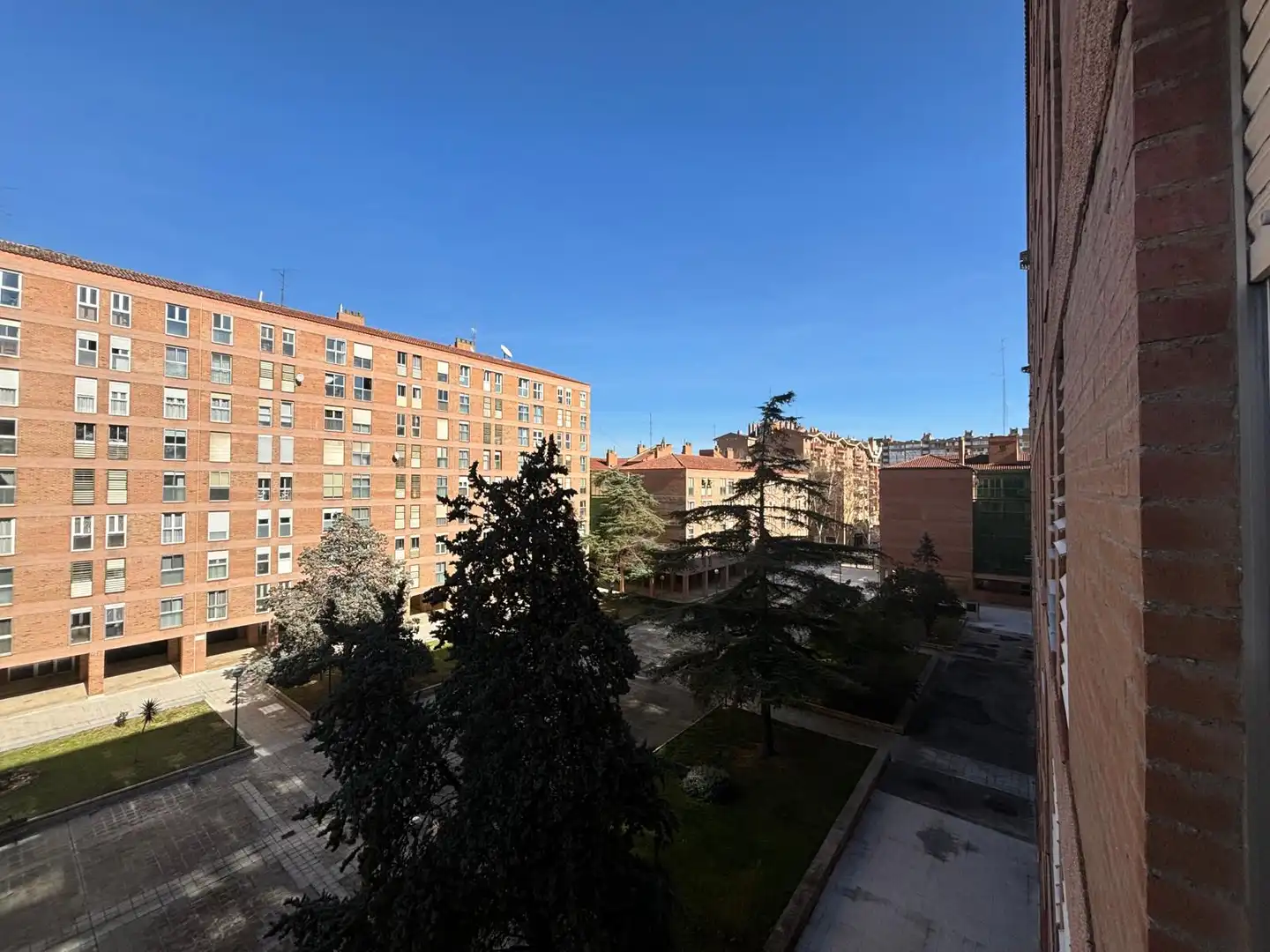 Dormitori de Pis en venda en Zaragoza amb Calefacció, Jardí privat i Terrassa