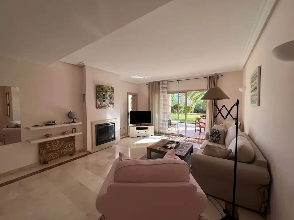 Wohnzimmer von Wohnungen zur Miete in Calvià mit Klimaanlage und Privatgarten