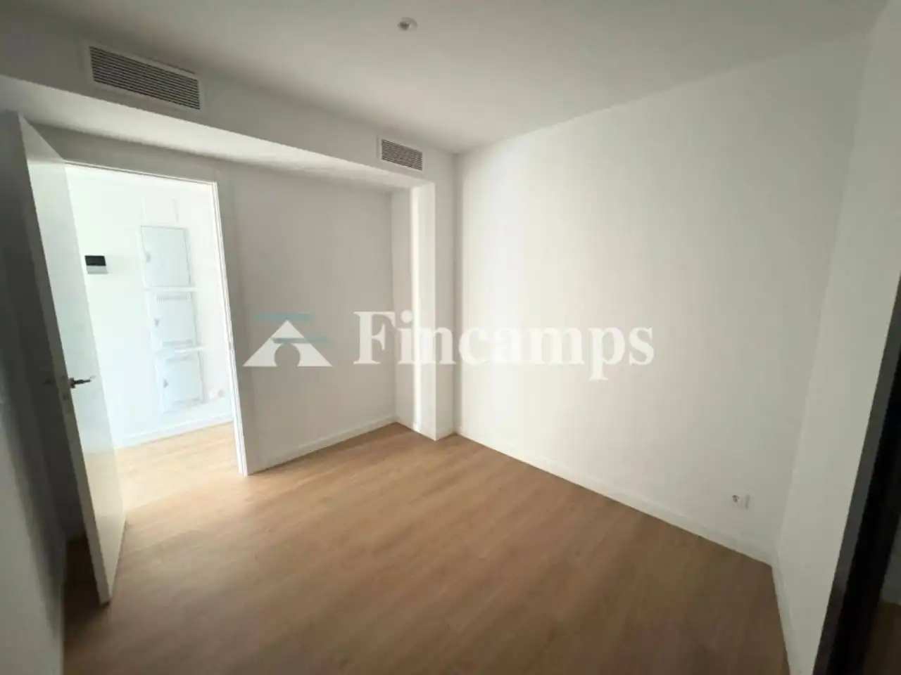 Schlafzimmer von Wohnung zum Verkauf in Sabadell mit Klimaanlage, Heizung und Parkett