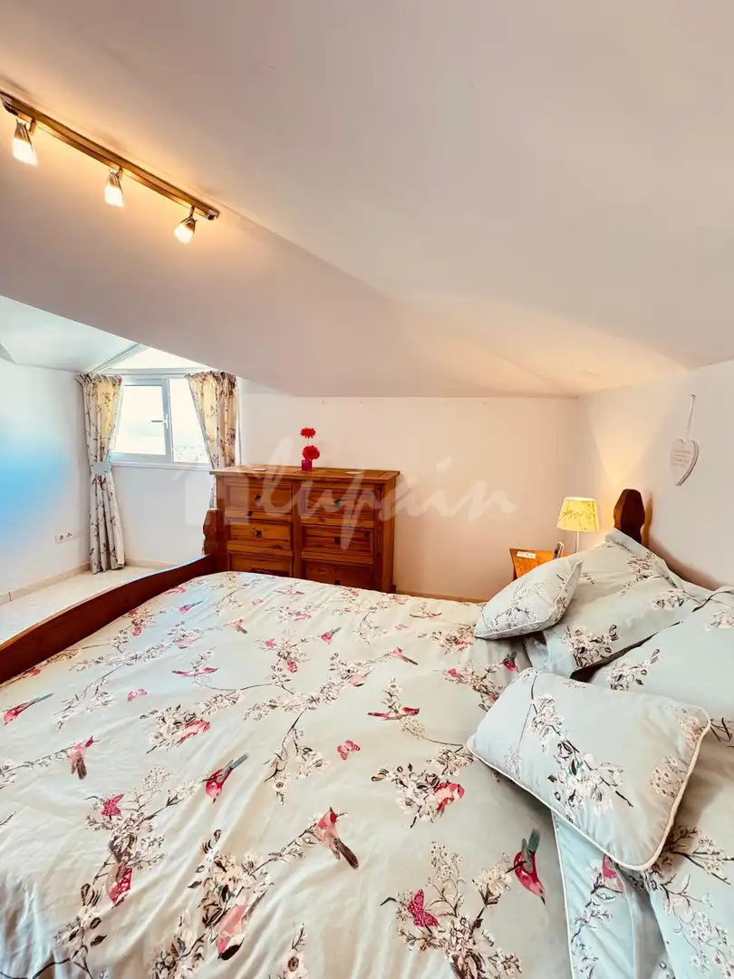 Schlafzimmer von Dachboden zum Verkauf in Arona