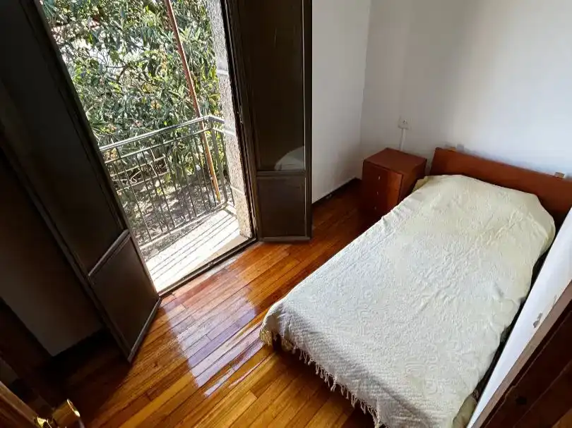 Dormitori de Pis en venda en Amoeiro amb Jardí privat, Parquet i Balcó