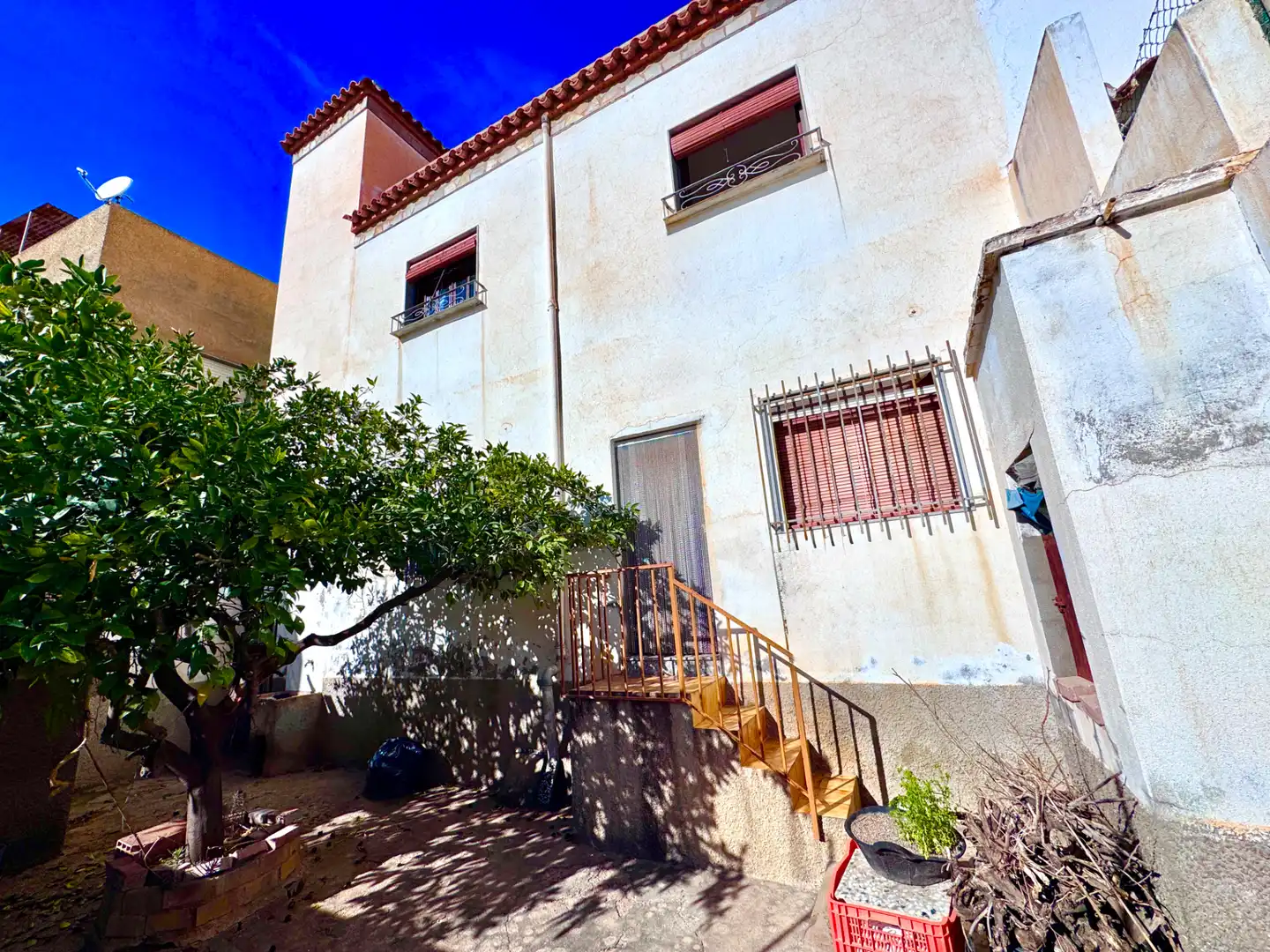 Exterior view of Houses for sale in Adra  with Terrace, Storage room and Furnished