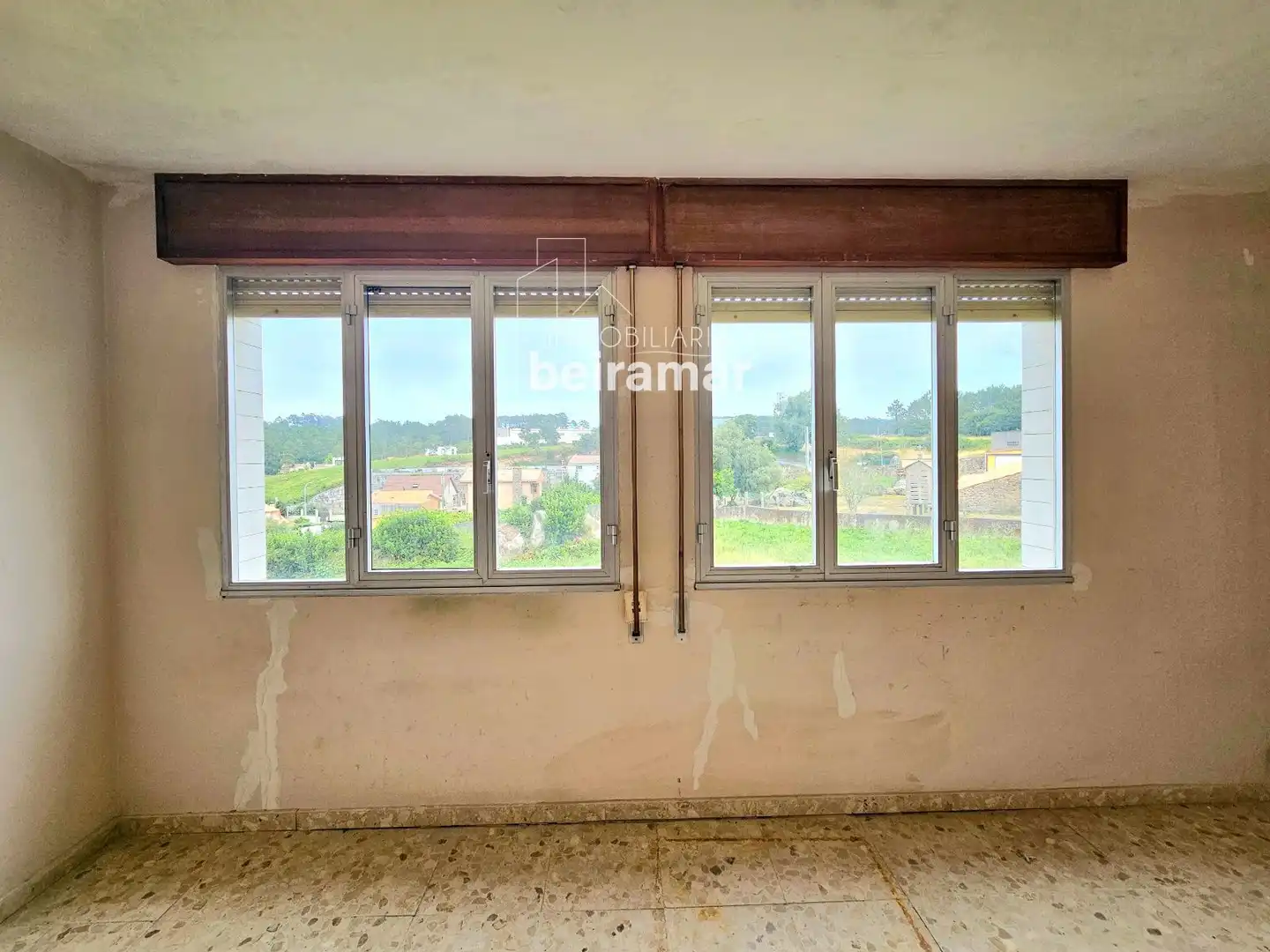 Habitación de Piso en venta en Ribeira con Calefacción y Trastero