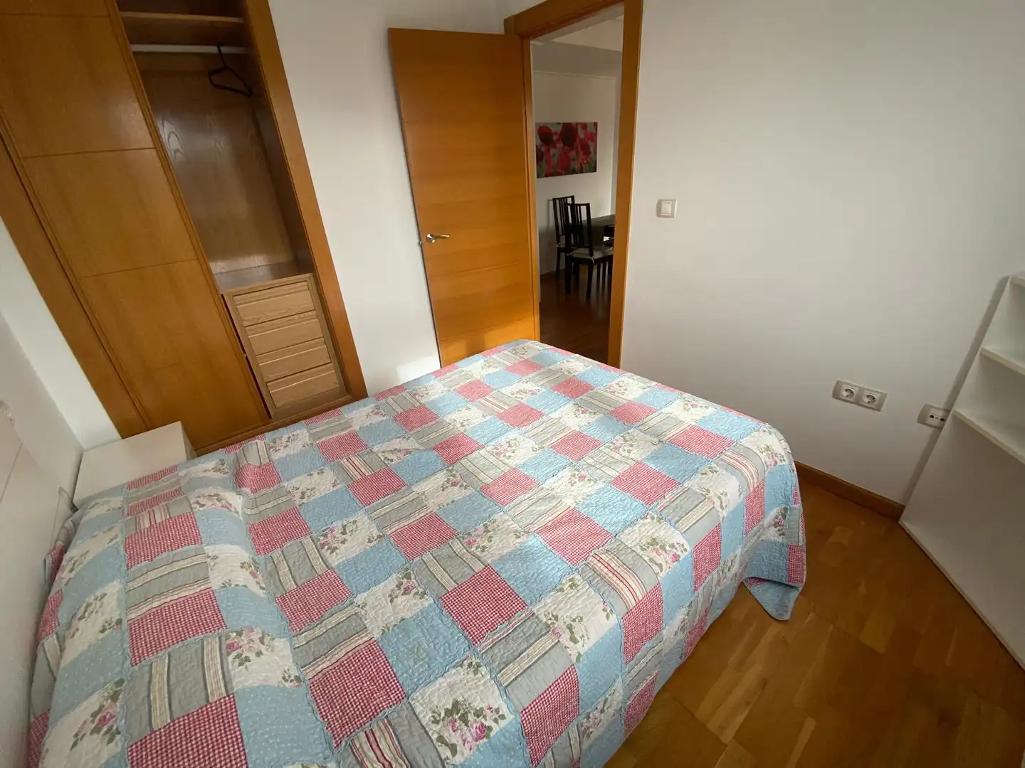 Attic for rent in Avenida Doctor Francisco Gaspar Huelves, Facultad de Medicina