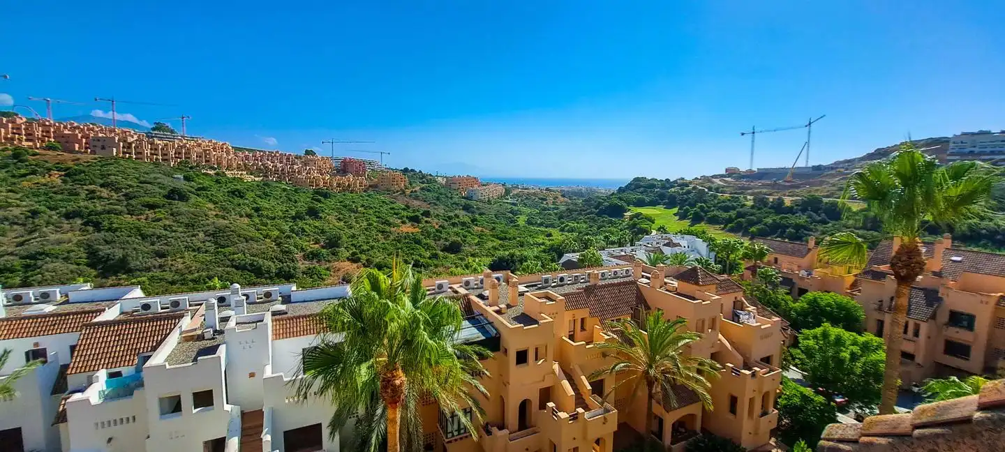 Attic for rent in La Duquesa