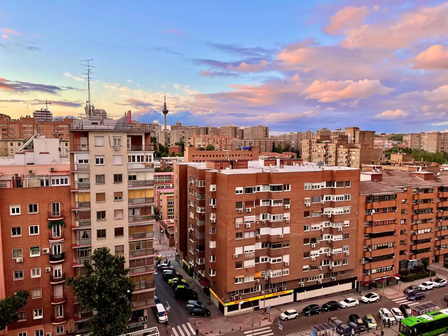 Exterior view of Flat for sale in Madrid  with Heating and Terrace
