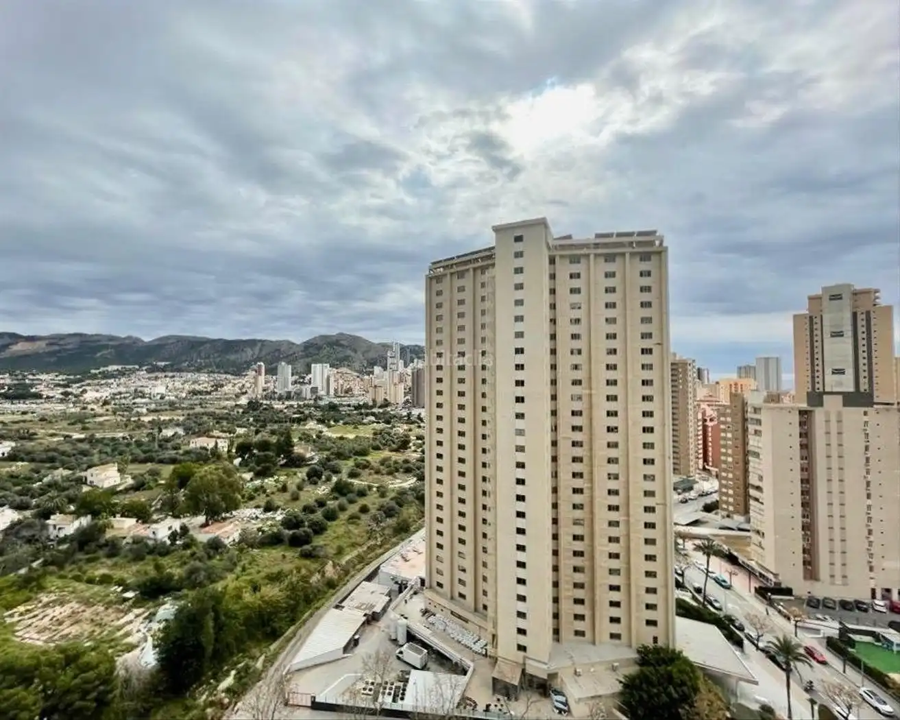 Pis amb piscina de lloguer a Avenida del Doctor Orts Llorca 21, imagen 3