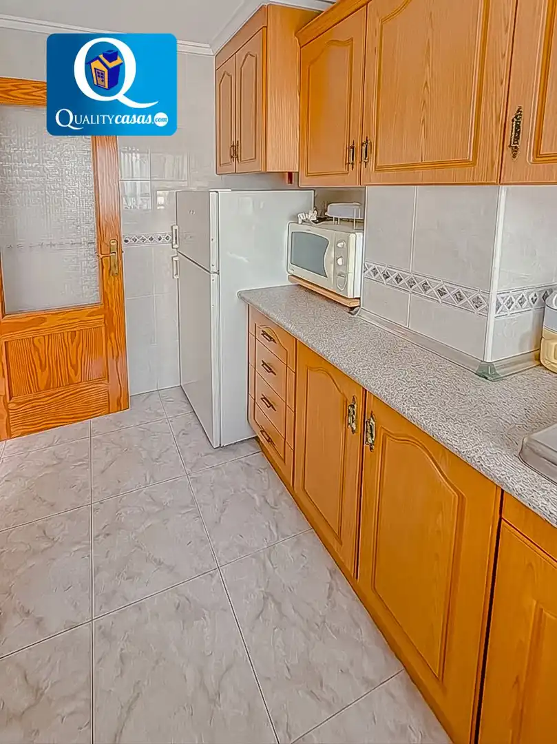Küche von Wohnung zur Miete in Torrevieja mit Terrasse