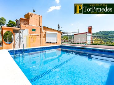 Detached house with pool for sale in Carrer Circumval·lacio