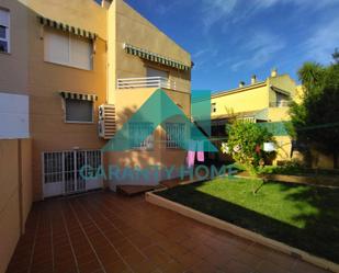 Vista exterior de Casa o xalet en venda en Cáceres Capital amb Aire condicionat, Parquet i Traster