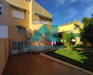 Vista exterior de Casa o xalet en venda en Cáceres Capital amb Aire condicionat i Balcó