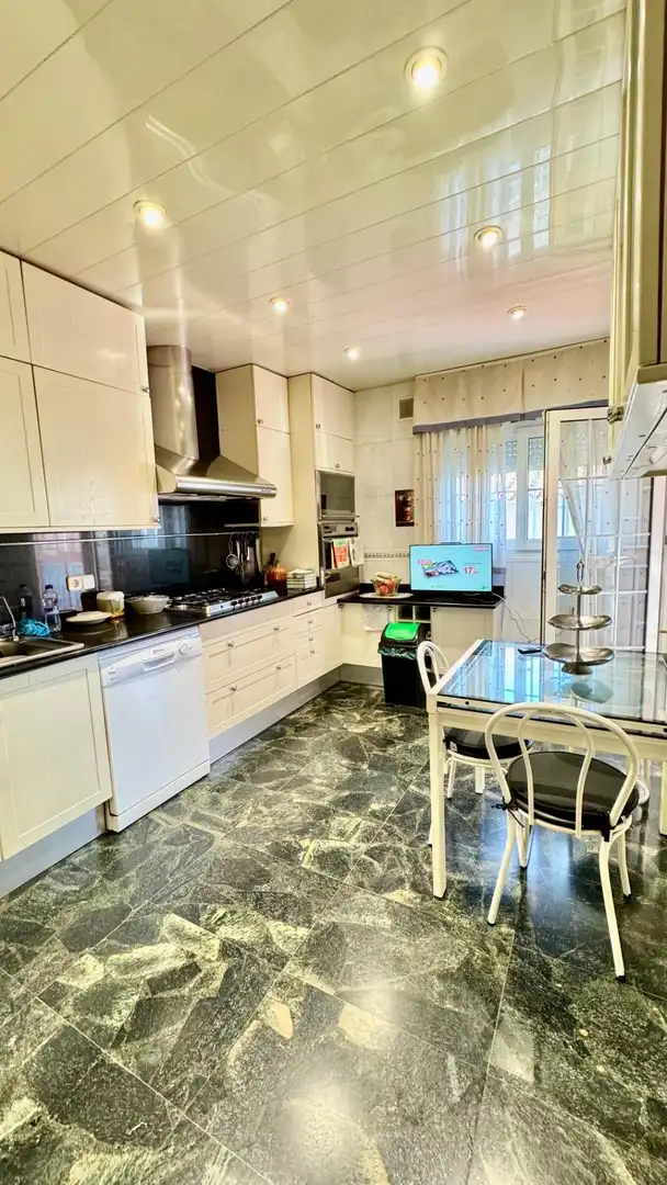 House with terrace for sale in La Plana - Bellsoleig, imagen 6