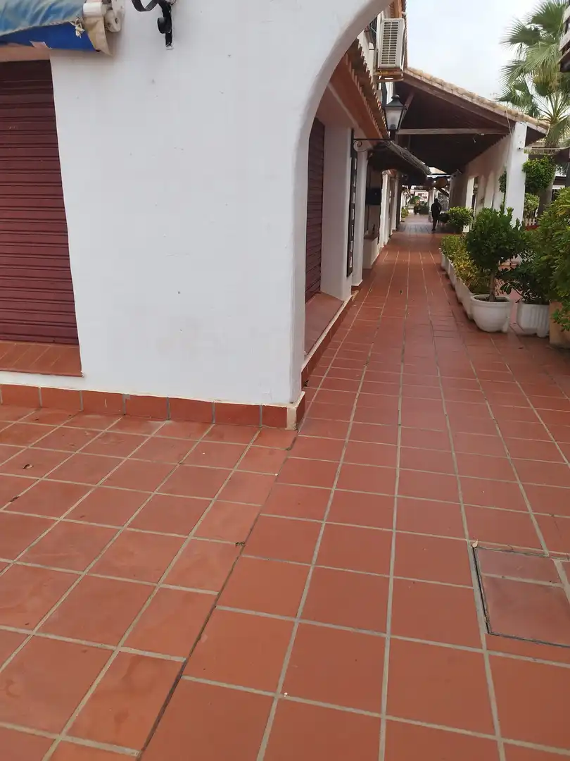 Local en venta en Playa de las Gaviotas - El Pedrucho