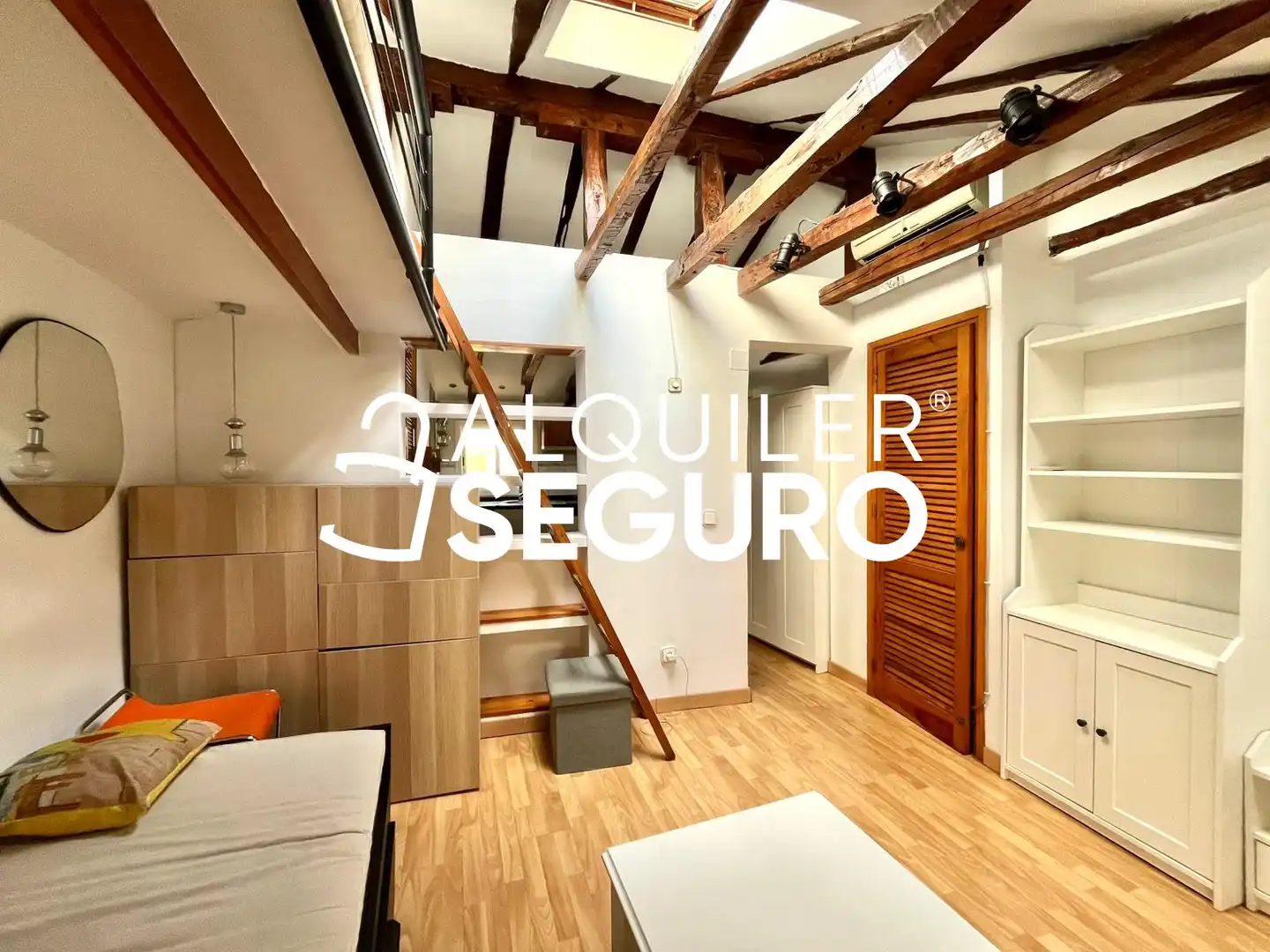 Estudio con ascensor en alquiler en de Zurita, imagen 4