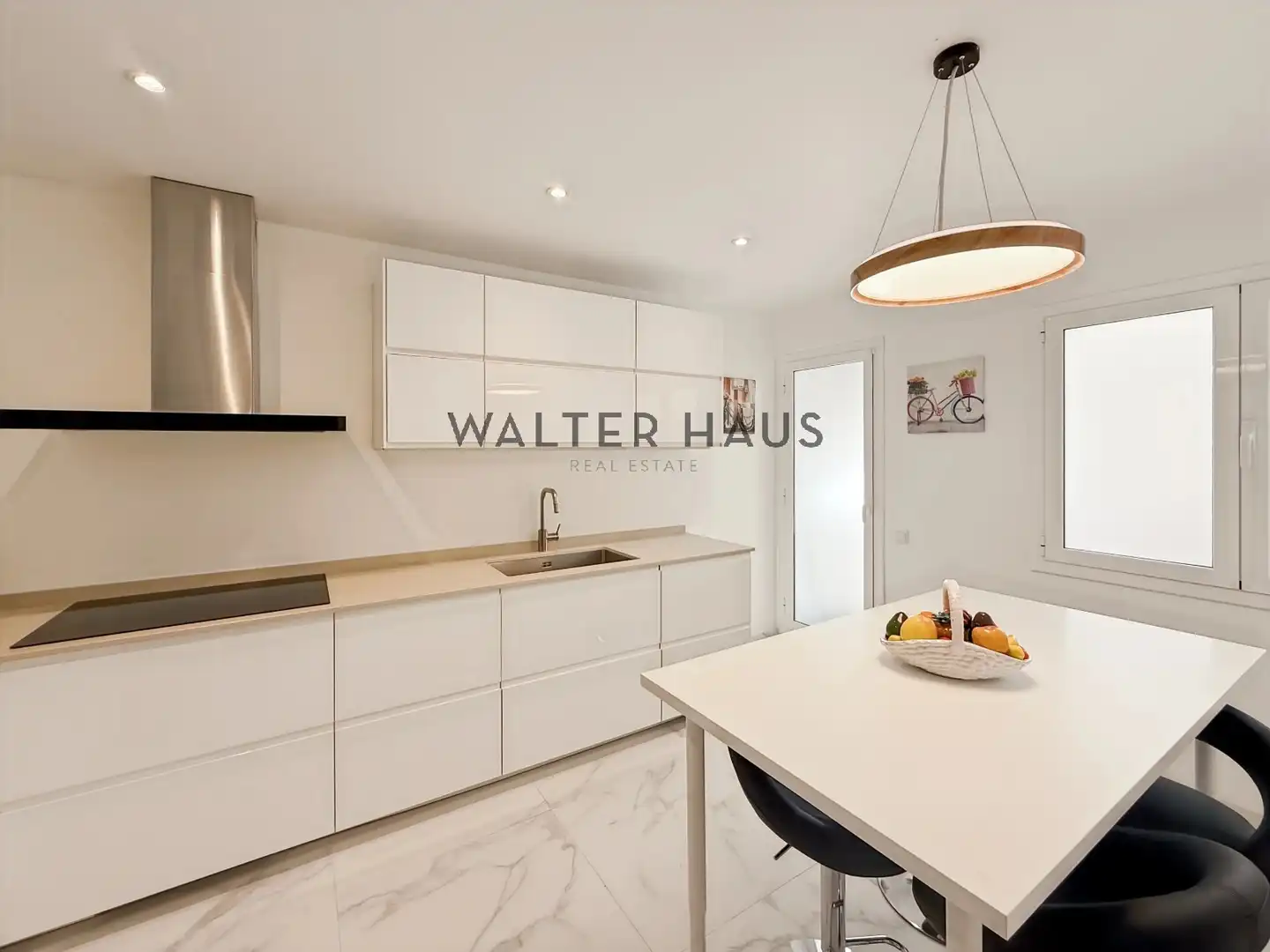 Cocina de Dúplex en venta en Barcelona con Aire acondicionado y Amueblado