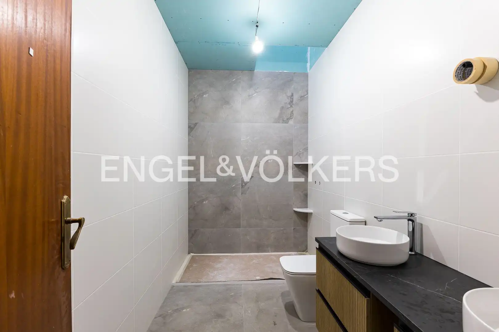 Bathroom of Houses for sale in Sant Vicenç Dels Horts  with Heating and Private garden