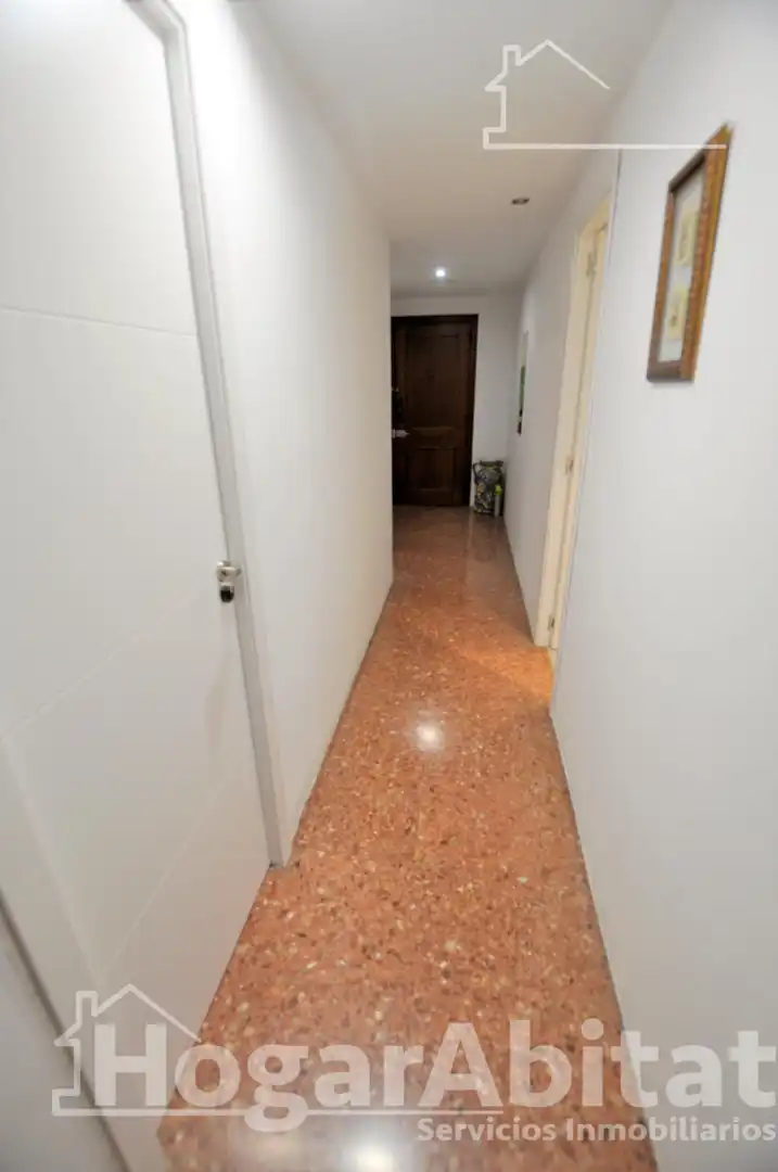 Piso en venta en Manises con Amueblado y Balcón