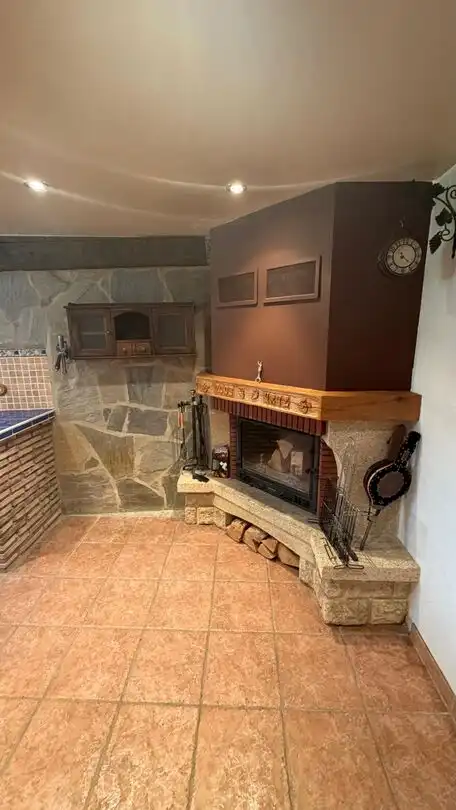 Casa adosada en venta en Salvatierra / Agurain con Calefacción y Jardín privado