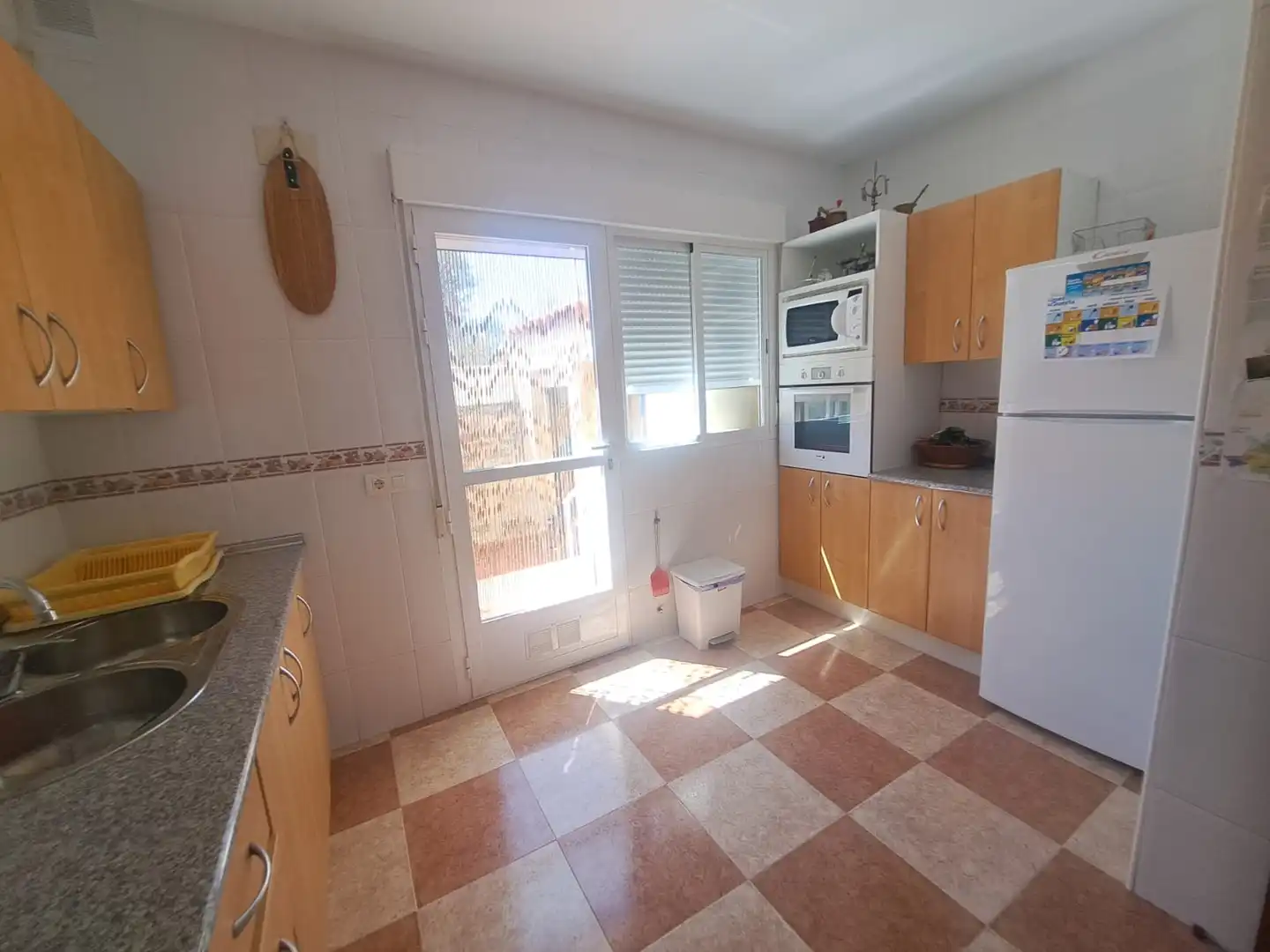 Cocina de Casa adosada en venta en Casar de Cáceres con Calefacción y Amueblado