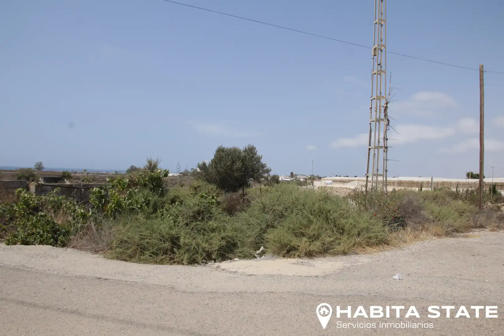 Terreno en venta en Almería