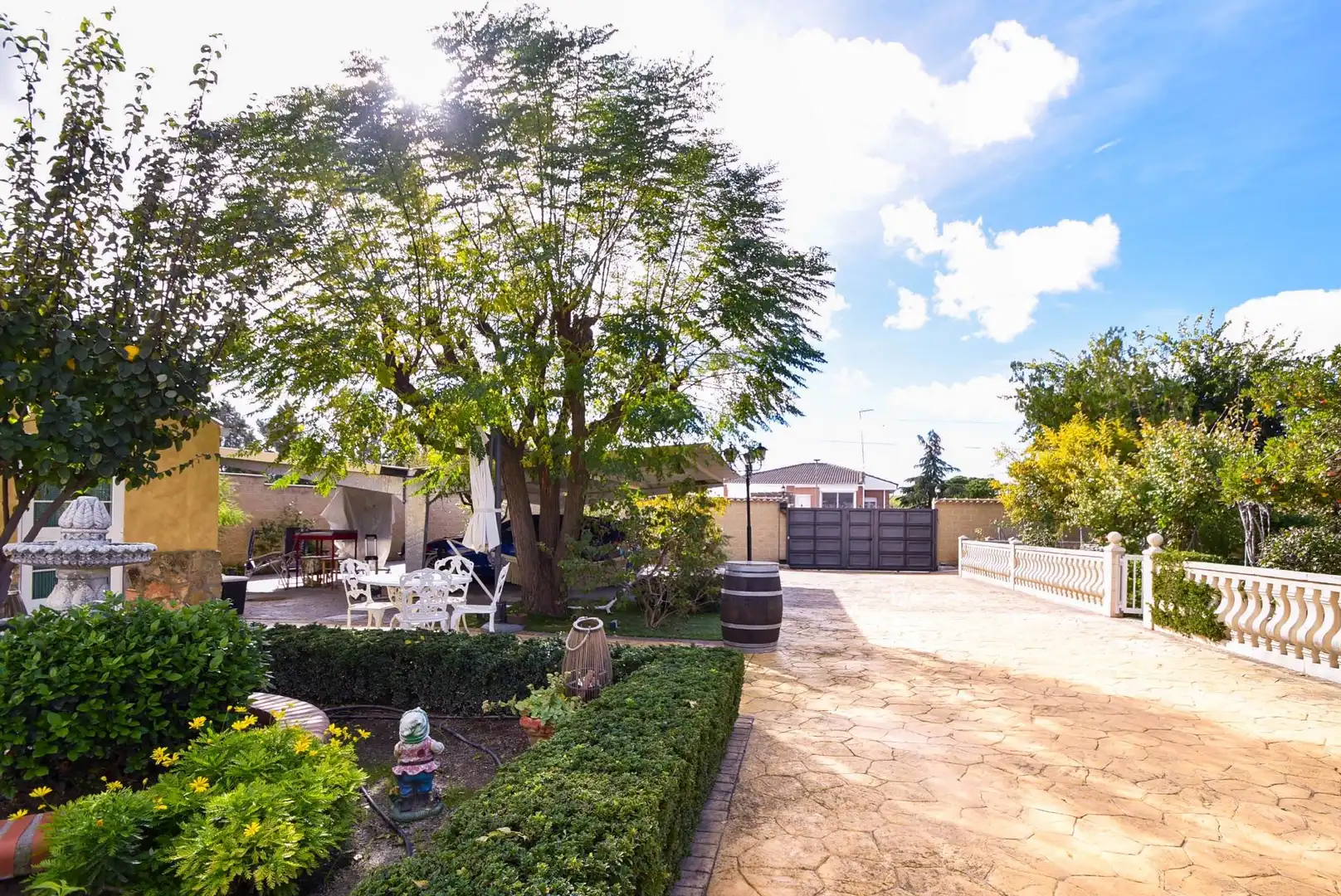 Garden of Houses for sale in Illescas  with Air Conditioner, Private garden and Parquet flooring