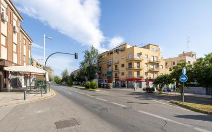 Vista exterior de Pis en venda en  Granada Capital amb Terrassa