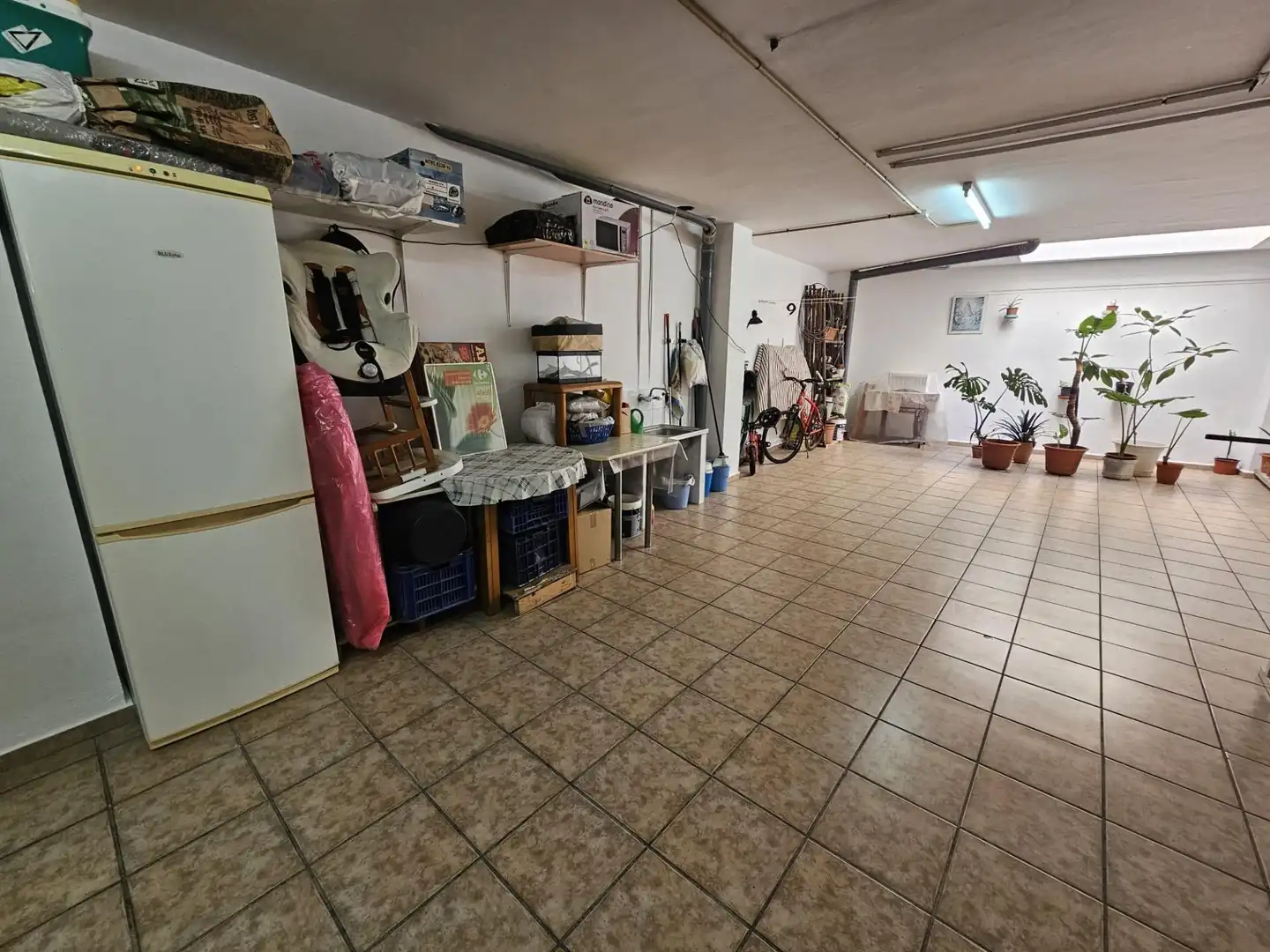 Houses for sale in Sueca  with Air Conditioner, Terrace and Storage room