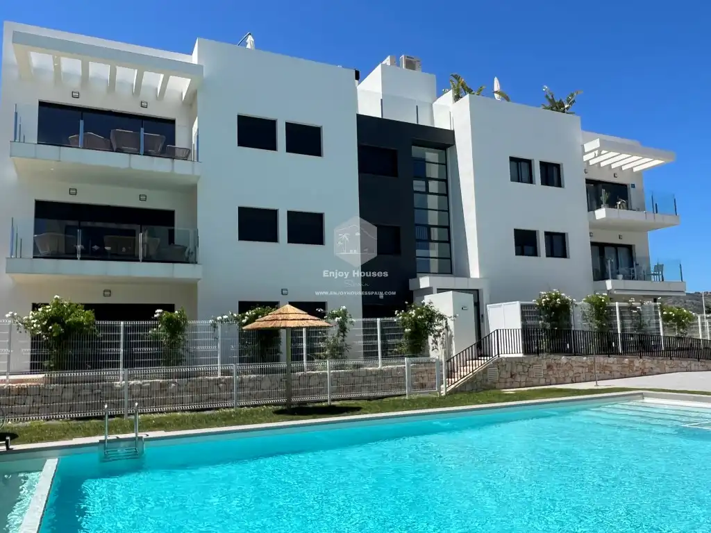 Mini appartamento con terrazza in vendita a Montañar - El Arenal