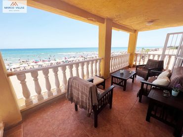 Villa avec balcon à vendre à Guardamar Playa