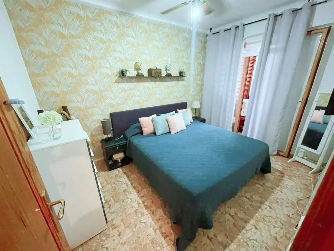 Schlafzimmer von Wohnung zum Verkauf in  Palma de Mallorca mit Klimaanlage und Balkon