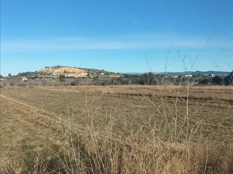 Terreny residencial en venda a TURBAÑEZ POL 162