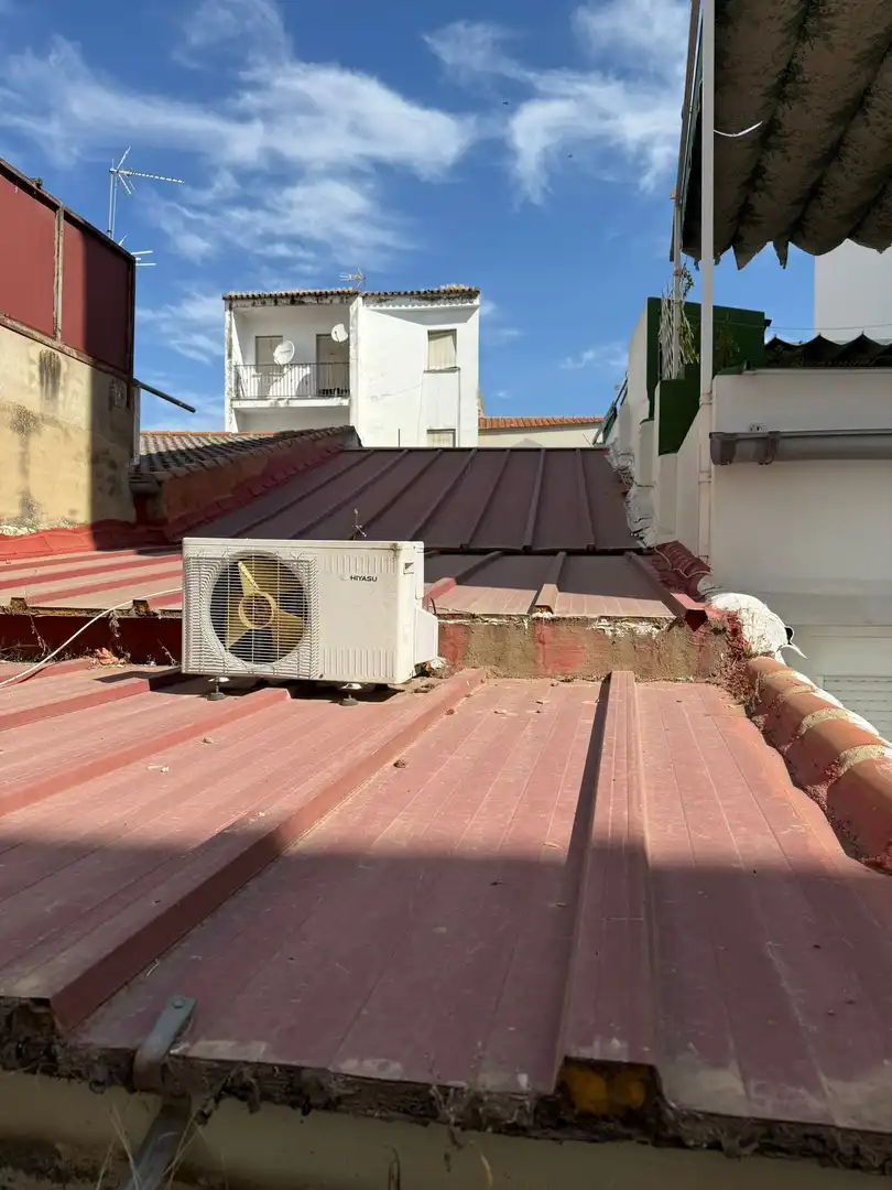 Außenansicht von Einfamilien-Reihenhaus zum Verkauf in Mérida mit Klimaanlage und Abstellraum
