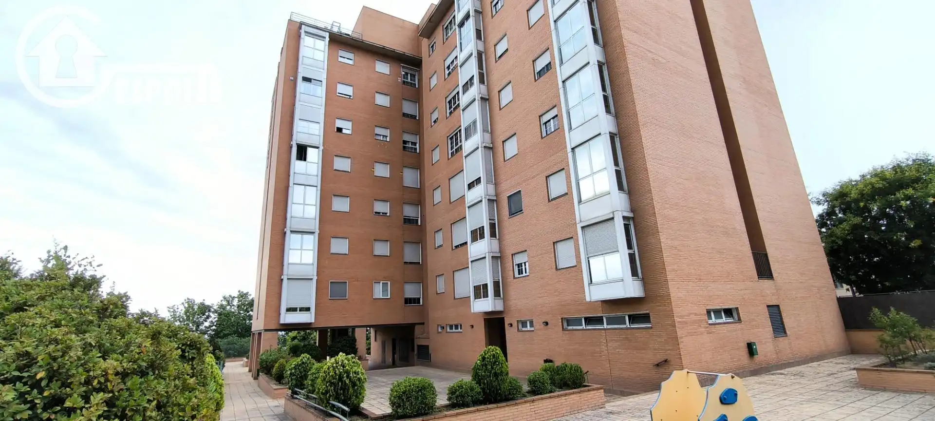 Exterior view of Flat for sale in Madrid  with Air Conditioner, Heating and Private garden