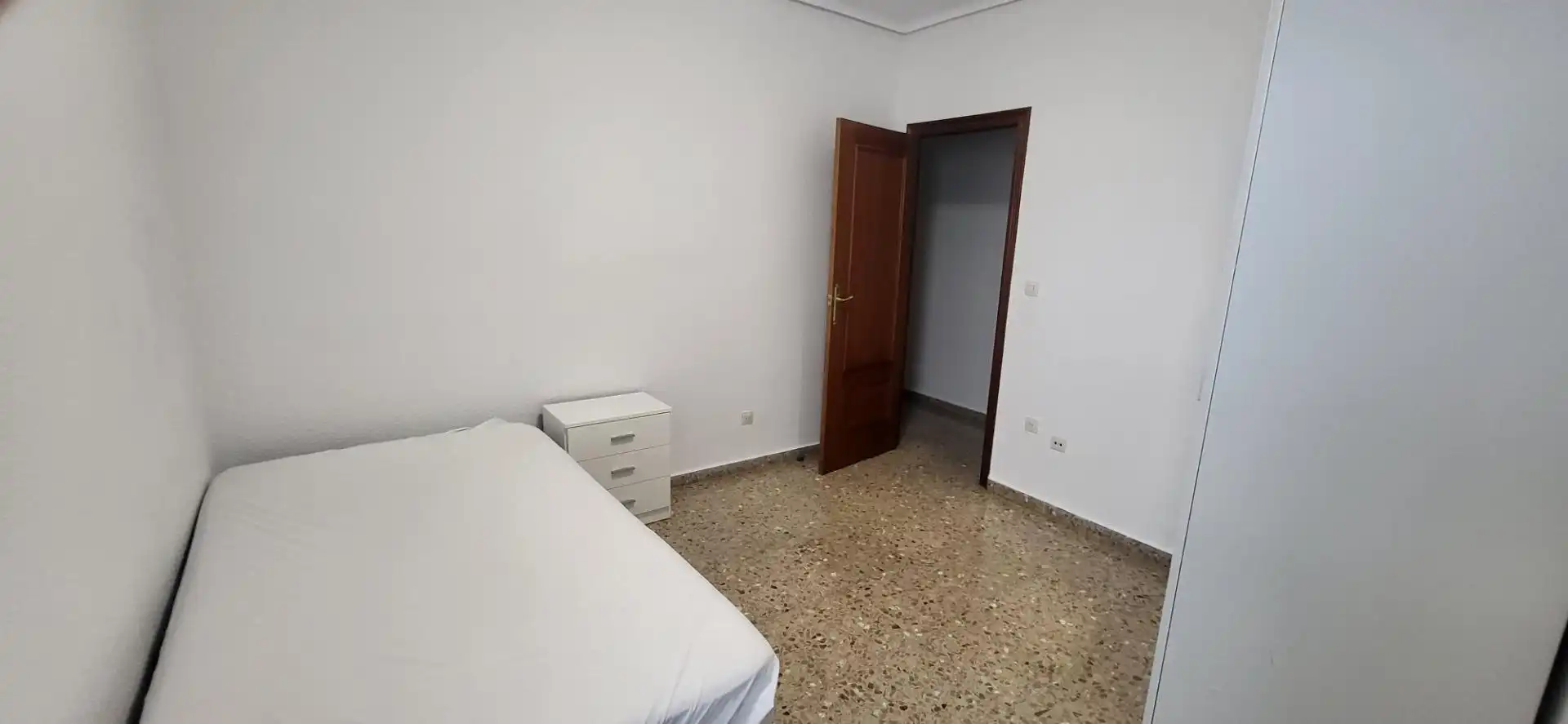 Bedroom of Flat for rent in Albacete  with Air Conditioner, Heating and Furnished