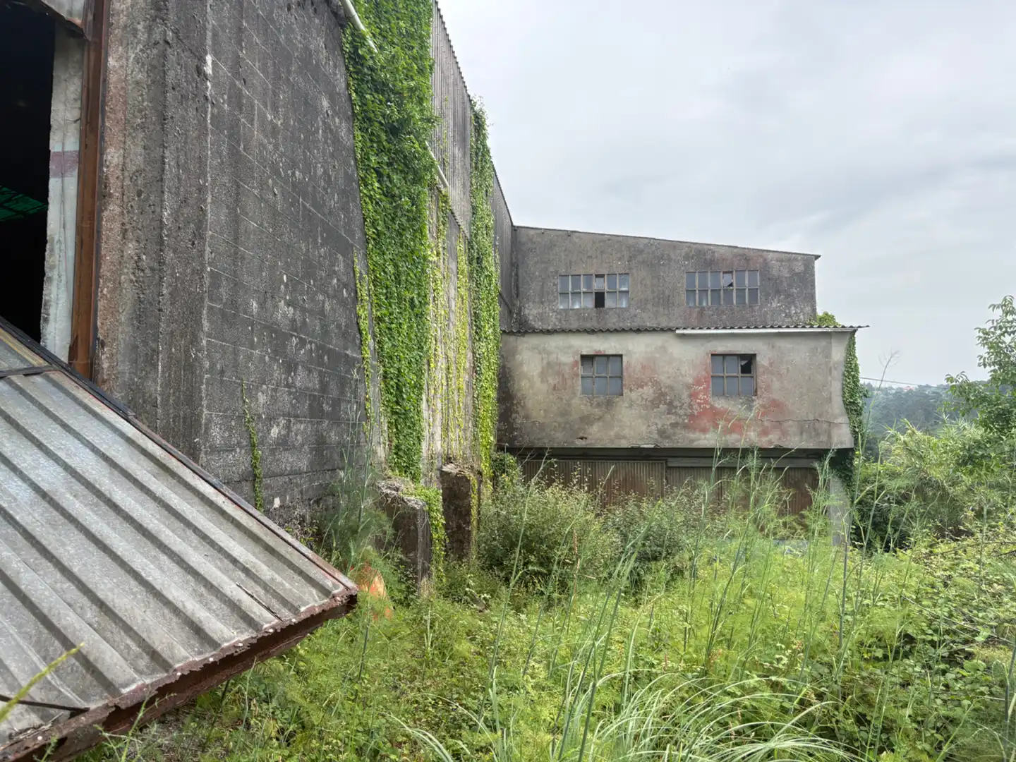 Exterior view of Industrial buildings for sale in Betanzos