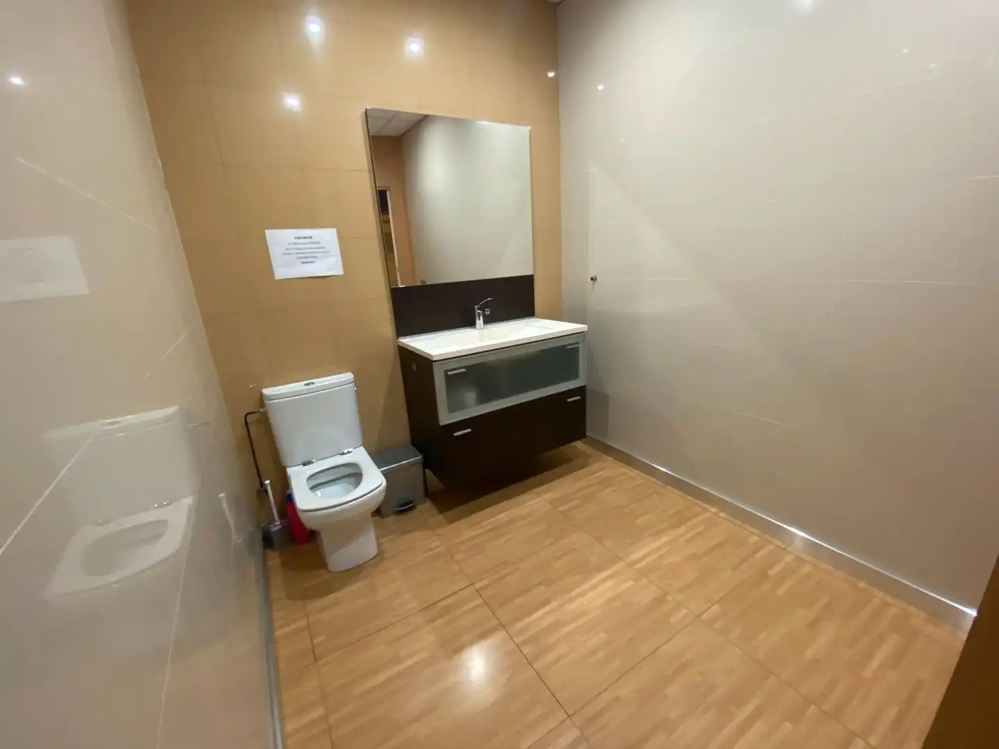 Local comercial en venta en Carrer de Josep Puig i Cadafalch, imagen 10