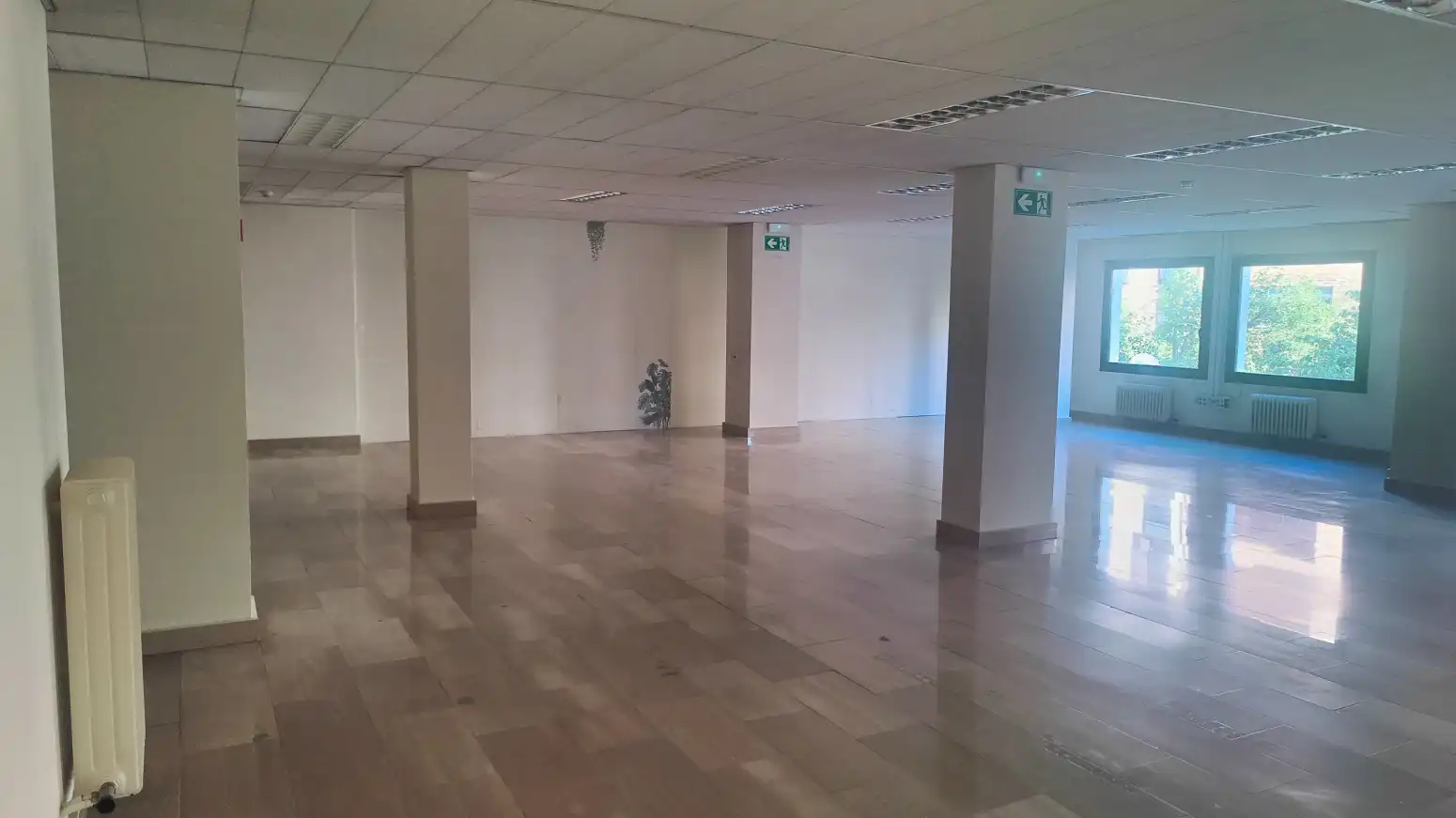 Büro zur Miete in IRUNLARREA 13. Pamplona-Iruña, 13, Mendebaldea - Ermitagaña