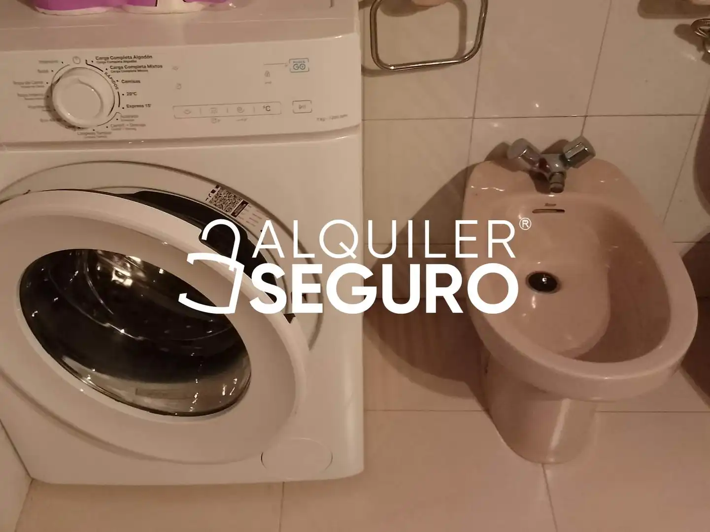 Bany de Casa o xalet de lloguer en Cariño amb Moblat