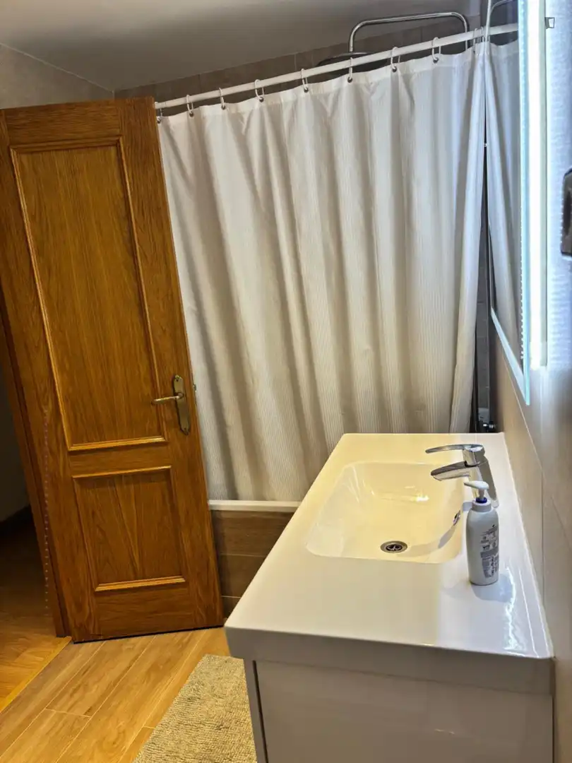 Habitación en Mirasierra