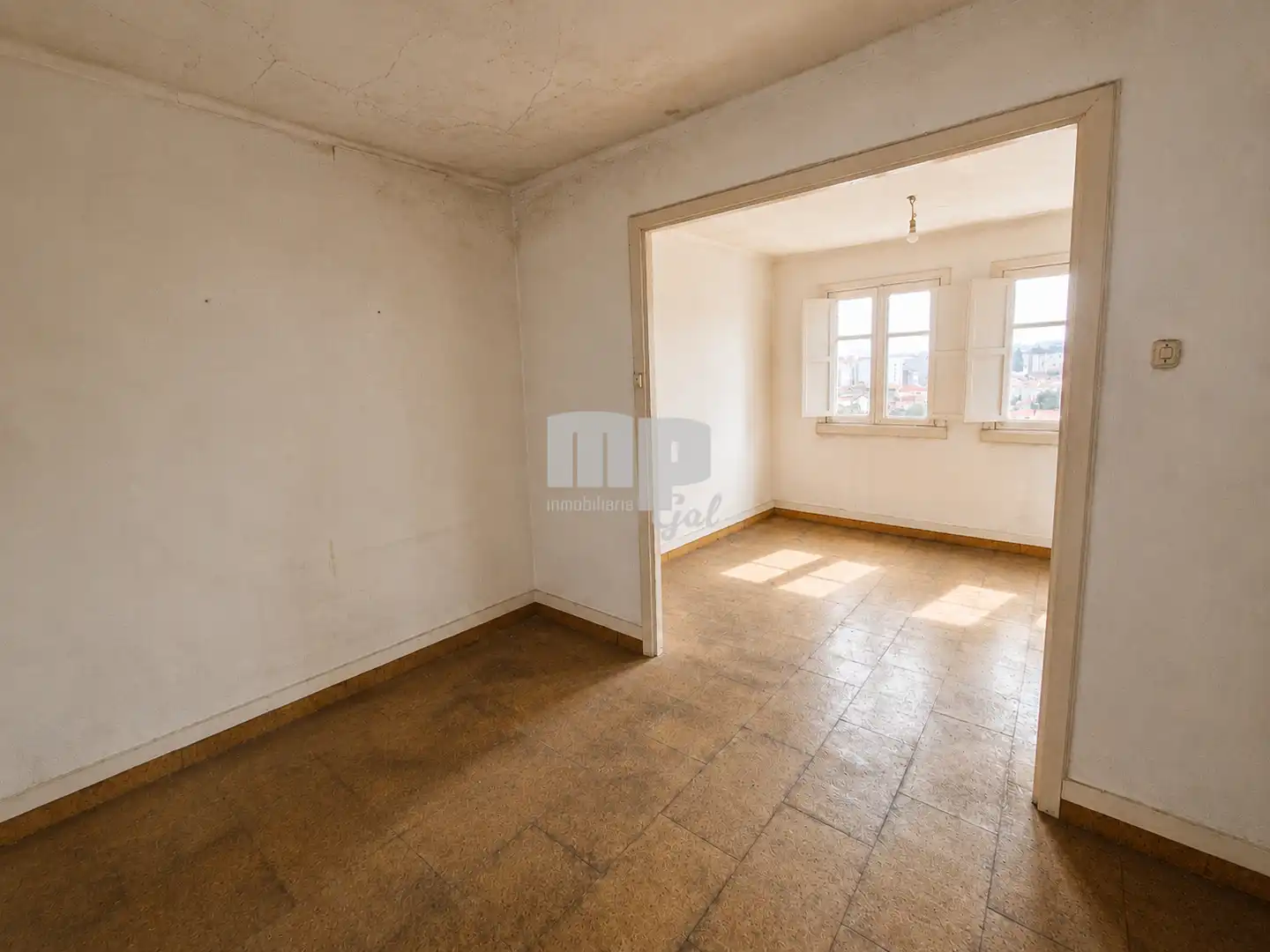 Habitación de Edificio en venta en Vigo 