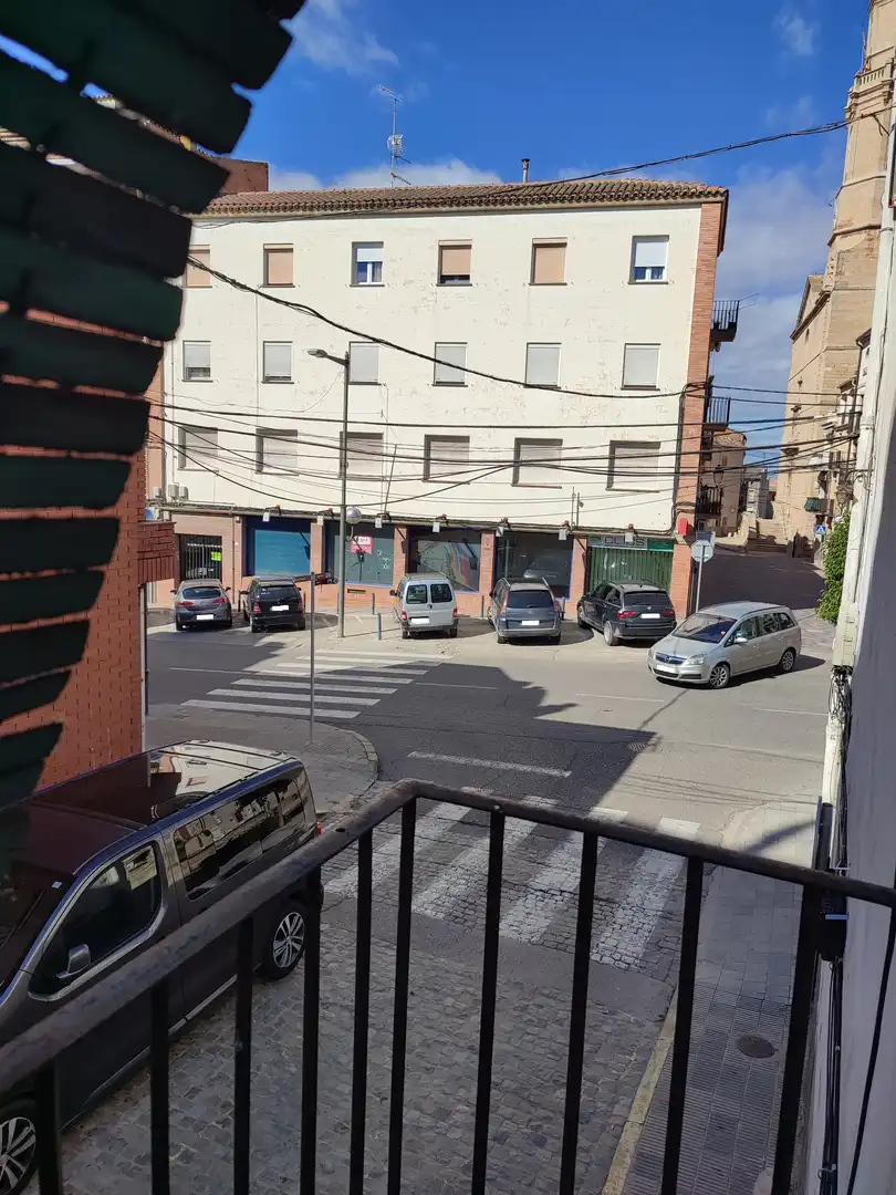 Vista exterior de Casa o chalet en venta en Les Borges Blanques con Calefacción, Terraza y Amueblado