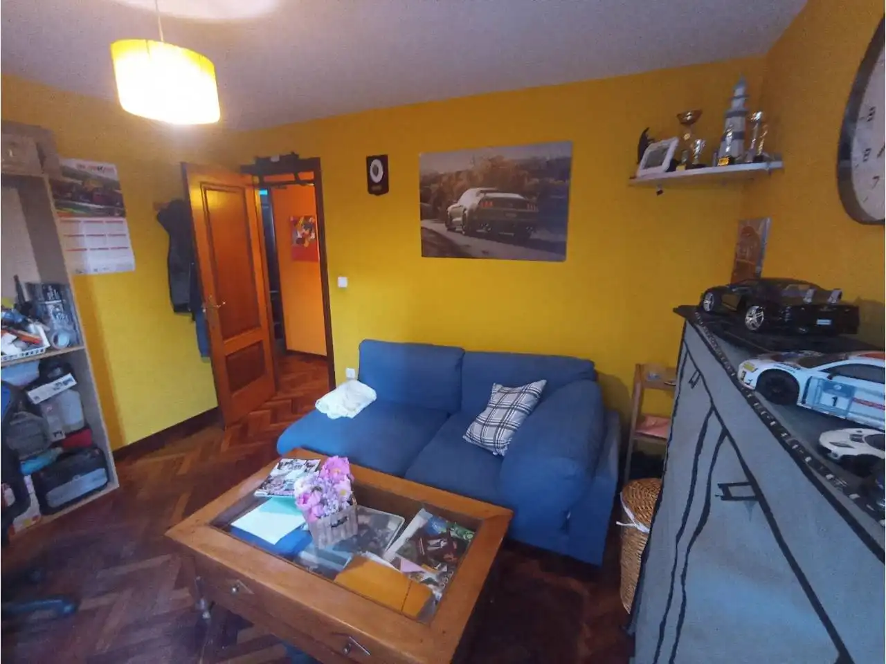 Sala d'estar de Pis en venda en Carral amb Calefacció, Terrassa i Traster