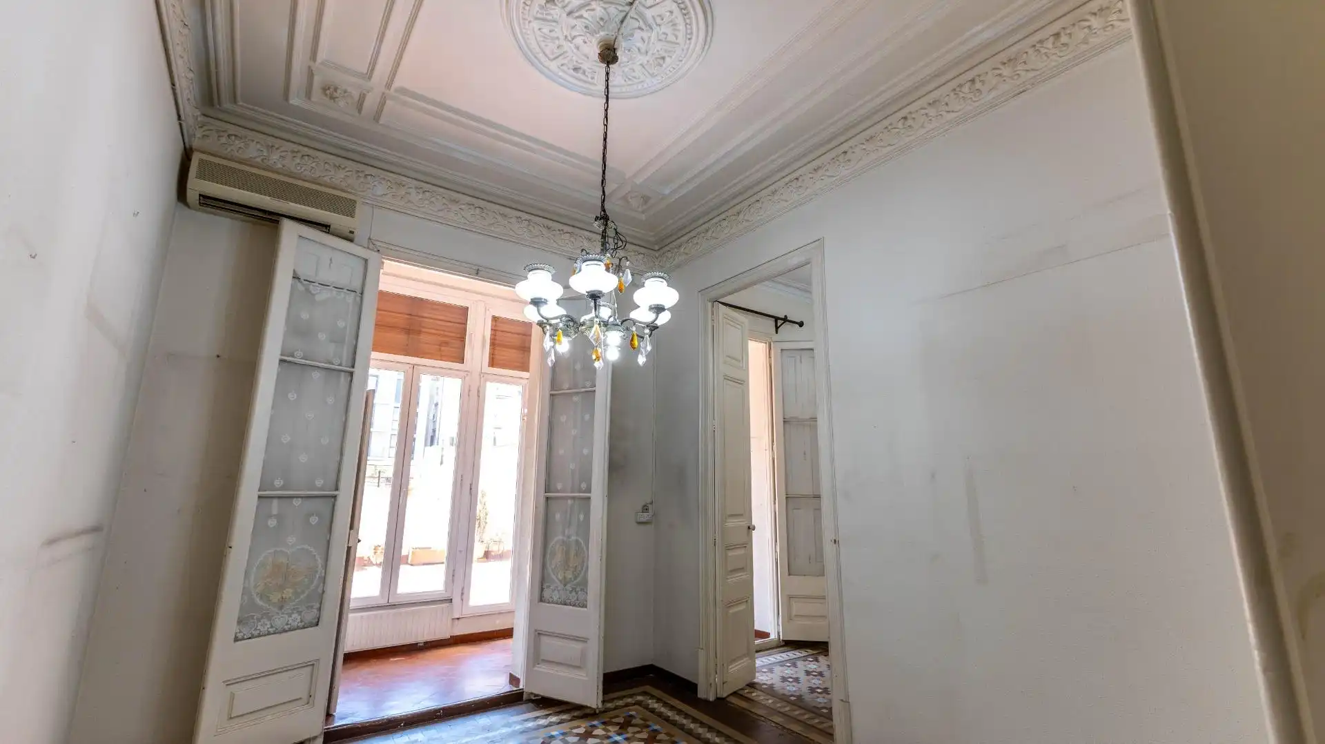 Piso con terraza en venta en Carrer de Bailèn, imagen 14