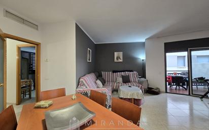 Living room of Flat for sale in Montcada i Reixac  with Air Conditioner, Heating and Terrace