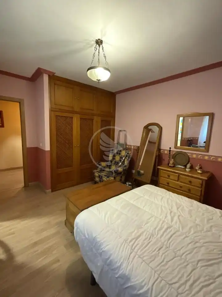 Schlafzimmer von Maisonette zum Verkauf in Linares mit Klimaanlage